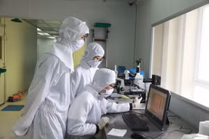 Phòng sạch tại Khoa Vật lý, Trường ĐH Khoa học Tự nhiên (ĐH Quốc gia Hà Nội) được thiết kế chuyên biệt phục vụ đào tạo nguồn nhân lực chất lượng cao.