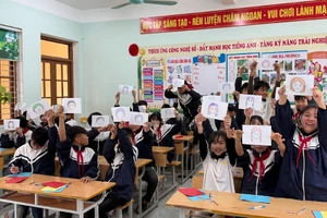 Học sinh tham gia hoạt động.