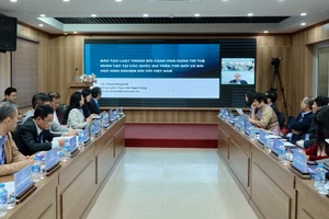 Hội thảo được tổ chức theo hình thức trực tiếp kết hợp trực tuyến.