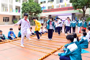 Học sinh Trường THCS Trọng Điểm (TP Hạ Long, Quảng Ninh). Ảnh: Khánh Hà.