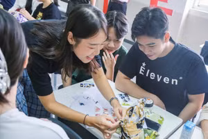 Sinh viên Trường Đại học Việt Nhật (Đại học Quốc gia Hà Nội).