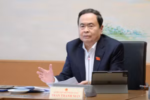 Chủ tịch Quốc hội Trần Thanh Mẫn phát biểu tại phiên họp.