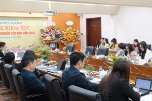 Toàn cảnh hội nghị.