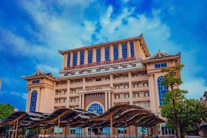 Chi tiết điểm sàn và tuyển sinh Trường ĐH Kinh doanh và Công nghệ Hà Nội