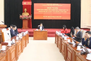 Toàn cảnh hội nghị