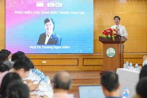 PGS.TS Trương Ngọc Kiểm, Giám đốc Trung tâm Chuyển giao Tri thức và Hỗ trợ khởi nghiệp phát biểu tại chương trình.