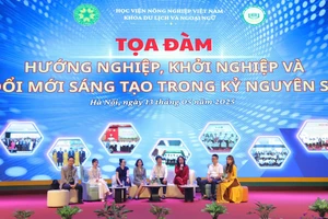 Trong khuôn khổ của hội nghị đã diễn ra Tọa đàm “Hướng nghiệp, Khởi nghiệp và Đổi mới sáng tạo trong kỷ nguyên số”.