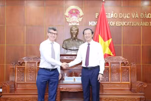 Buổi làm việc giữa Thứ trưởng Phạm Ngọc Thưởng với ông Jonathan Baker – Trưởng Đại diện UNESCO tại Việt Nam diễn ra thân tình, cởi mở.