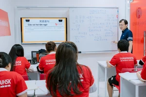 Một lớp học tiếng Trung của Hệ thống Tiếng Trung Thanhmaihsk và Nhà xuất bản Bác Nhã Books.