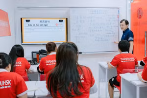 Một lớp học tiếng Trung của Hệ thống Tiếng Trung Thanhmaihsk và Nhà xuất bản Bác Nhã Books.