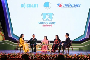 Thiếu tá Lò Văn Phích tham gia giao lưu tại Chương trình "Chia sẻ cùng thầy, cô".