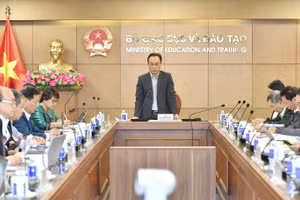 Quang cảnh phiên họp.