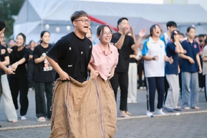 Hoạt động teambuilding trong khuôn khổ ngày hội Open Fest năm 2024.