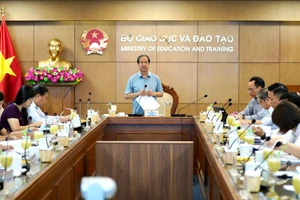 Toàn cảnh phiên họp.