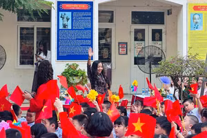 Năm học 2024 - 2025, Trường tiểu học Vĩnh Tuy (Hai Bà Trưng, Hà Nội) chào đón gần 1.700 học sinh.