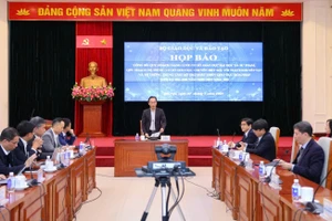 Quang cảnh họp báo.