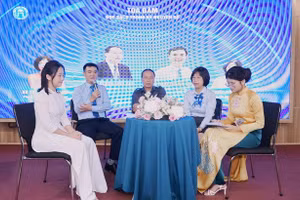 Các chuyên gia, diễn giả tham gia Tọa đàm ‘Đọc sách trong kỷ nguyên số’.