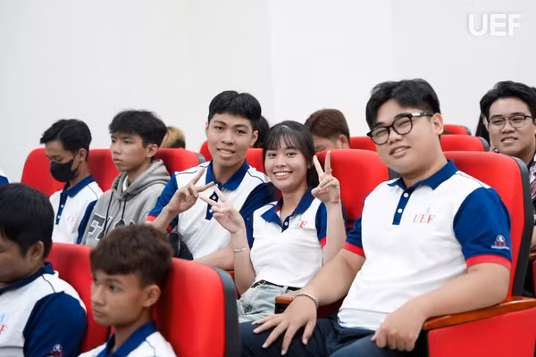 Sinh viên Trường Đại học Kinh tế - Tài chính TPHCM. Ảnh: UEF.