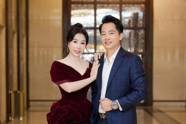 Bà Phan Thị Mai và chồng Nguyễn Kim Khánh bị khởi tố.