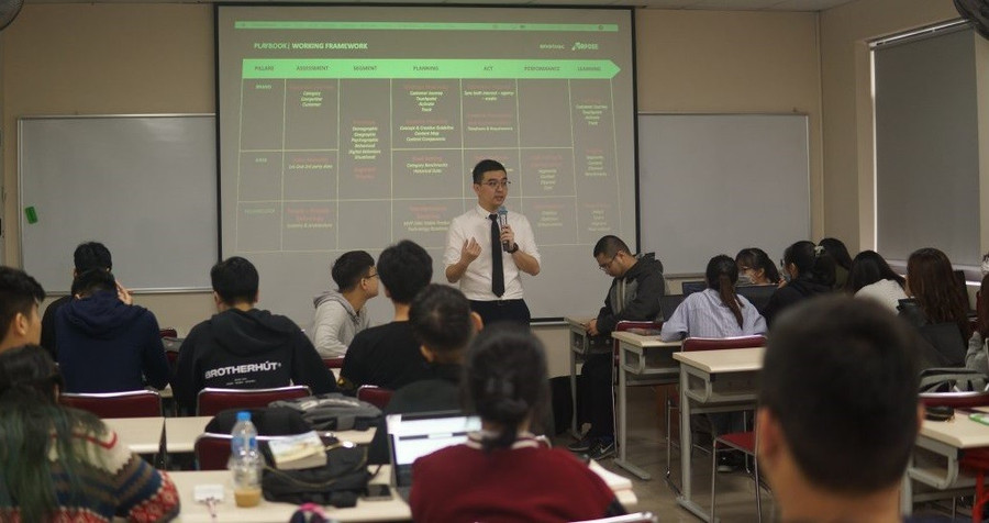 Một lớp học của Trường Quản trị và Kinh doanh (Đại học Quốc gia Hà Nội). Ảnh: NTCC