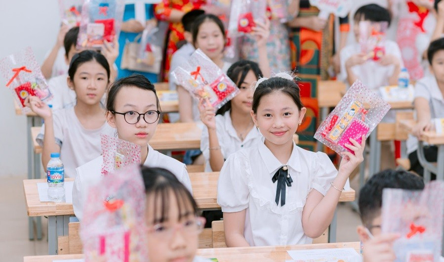 Học sinh Trường THCS Tô Vĩnh Diện (Ô Chợ Dừa, Hà Nội). Ảnh Đình Tuệ dat-nha-giao-vao-trai-tim-cua-giao-duc-1-9363.jpg