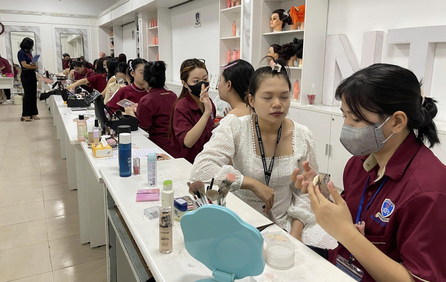 Một buổi thực hành tại Trường Trung cấp Nguyễn Tất Thành. Ảnh: NTCC