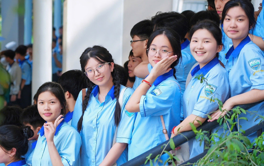 Học sinh trải nghiệm môi trường học tập tại Trường Đại học Kinh tế - Luật (Đại học Quốc gia TPHCM). Ảnh: UEL