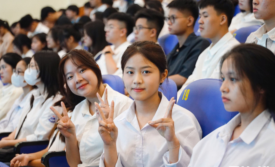 Tân sinh viên Trường Đại học Công nghiệp Hà Nội. Ảnh: Website nhà trường dot-pha-de-giao-duc-dai-hoc-but-pha-2-4469.jpg