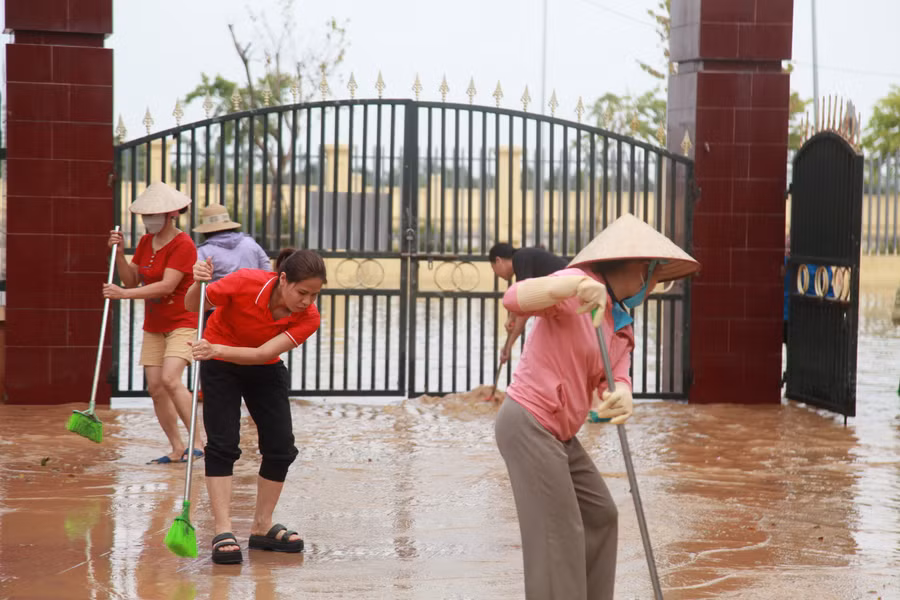 dung day sau bao lu (7).jpg