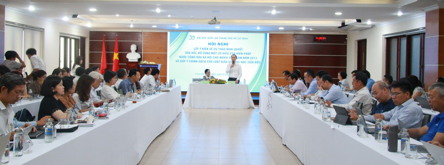 Hội nghị lấy ý kiến về dự thảo Nghị quyết sửa đổi, bổ sung một số điều của Hiến pháp năm 2013 và các chính sách của Dự án Luật Giáo dục đại học sửa đổi do Đại học Quốc gia TPHCM tổ chức. Ảnh: ĐHQG - HCM tu-chu-dai-hoc3.jpg