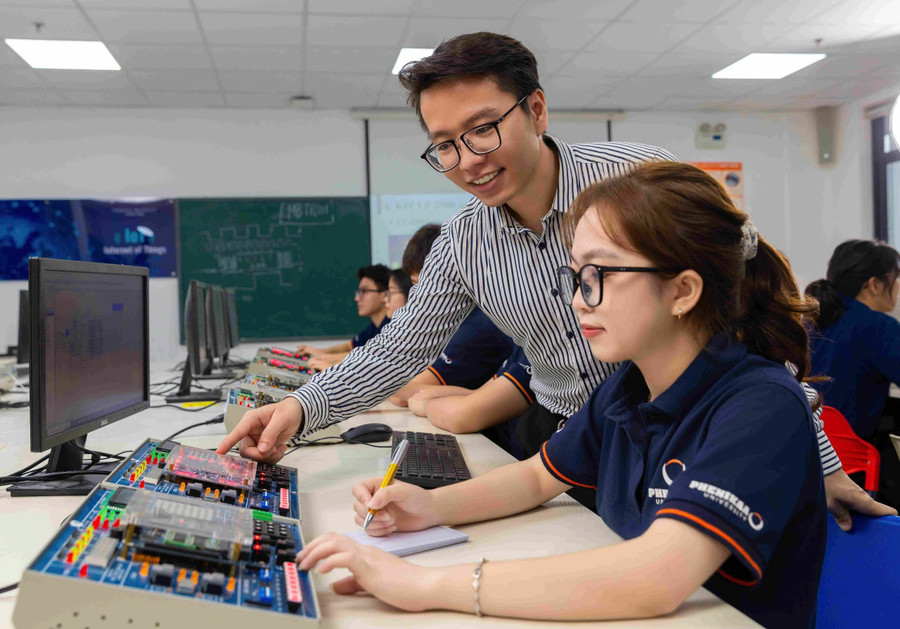 Cần siết chặt việc kiểm tra, đánh giá đối với sinh viên, có biện pháp đủ mạnh để ngăn chặn tình trạng thi hộ, học hộ. Ảnh: ITN