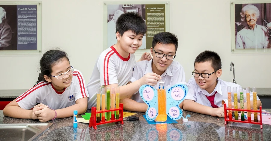 Học sinh khám phá khoa học công nghệ, trải nghiệm nghề nghiệp… tại Trại hè Vinschool. Ảnh: ITN
