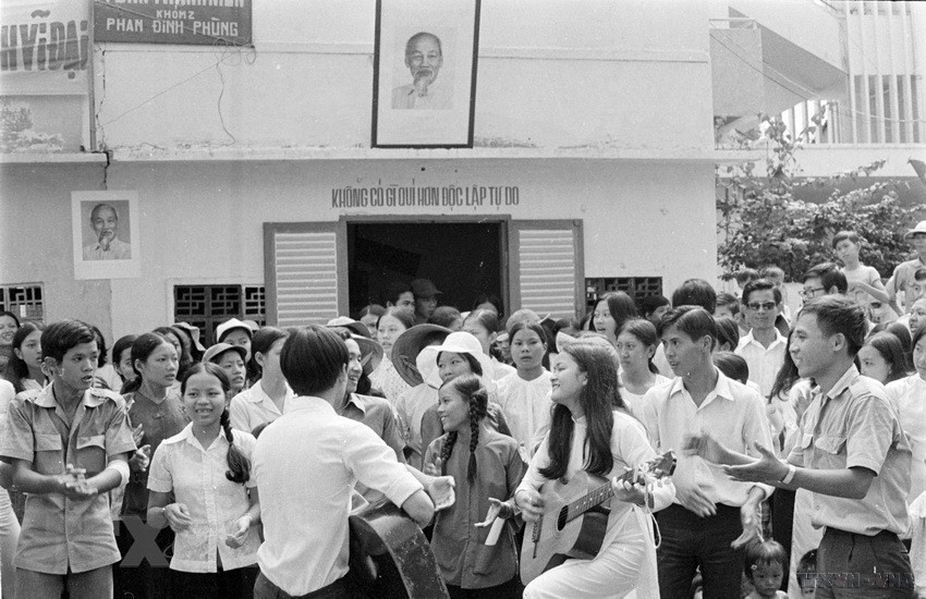 bo-giao-duc-thu-nho-cua-mien-nam-ngay-ay-3.jpg