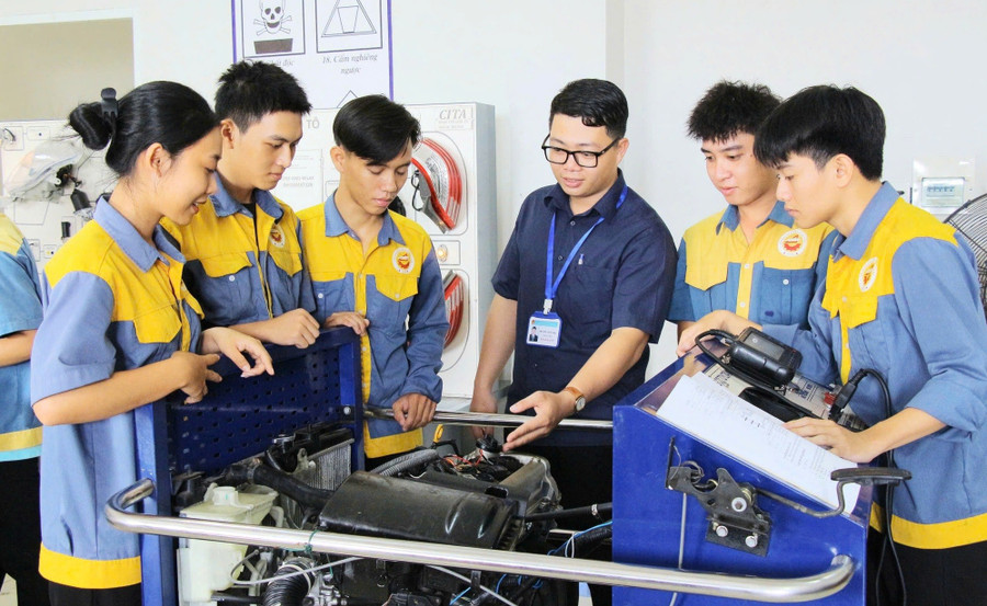 Ảnh minh họa INT. kiem-soat-nhu-the-nao2.jpg