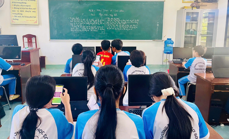 Những tiết học kết hợp cung cấp kiến thức, trò chơi giải trí tạo nên sự hứng thú cho học sinh.