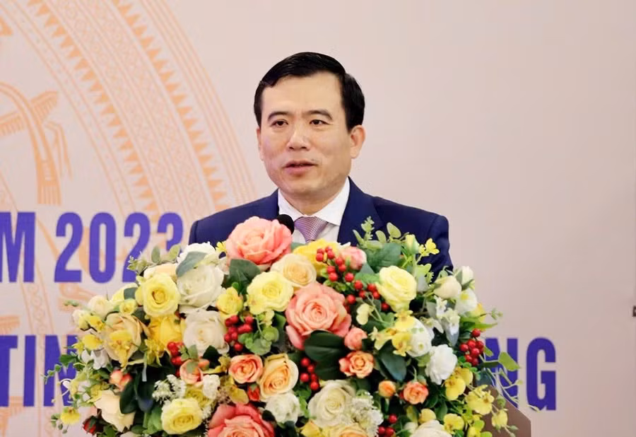 han che toi da tieu cuc trong sap xep doi ngu (1).jpg