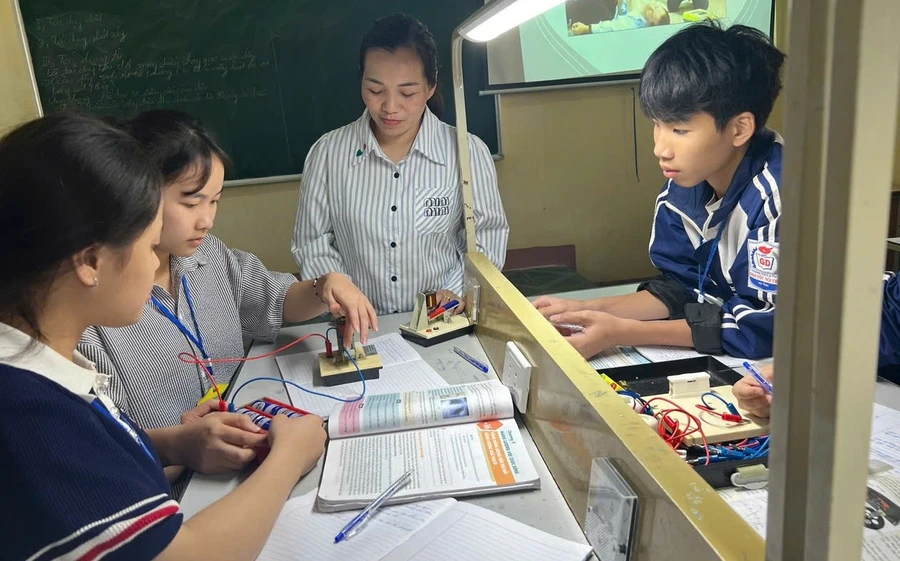 Một tiết học của học sinh Trường THCS&THPT Dân tộc nội trú Hà Tĩnh.