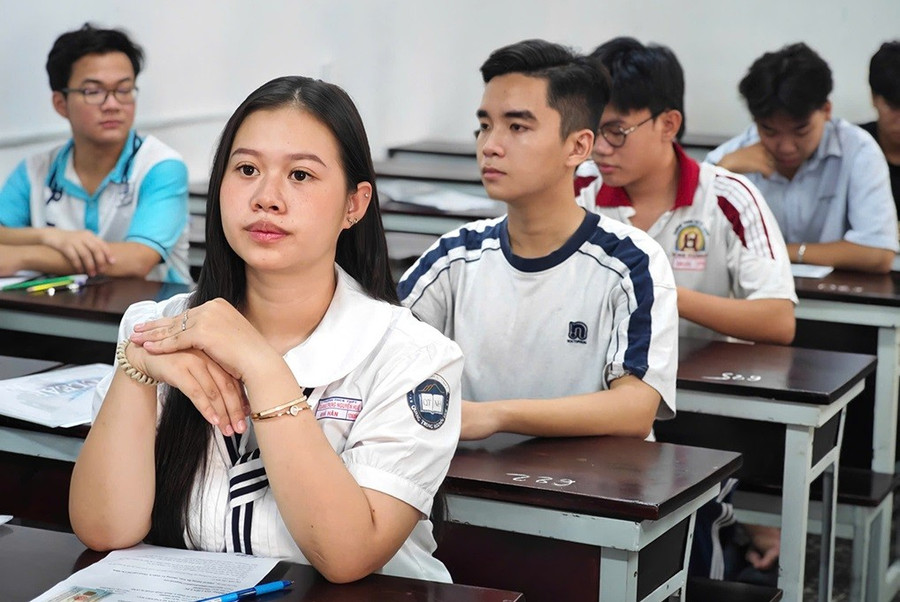 Thí sinh tham dự đợt 1 Kỳ thi đánh giá năng lực do ĐH Quốc gia TPHCM tổ chức ngày 30/3. Ảnh minh họa: INT