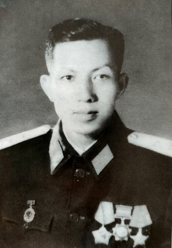 Trung tá Đặng Văn Việt năm 1958. Ảnh tư liệu tu-dai-quan-trieu-nguyen-tro-thanh-bo-truong-khong-bo-5.jpg