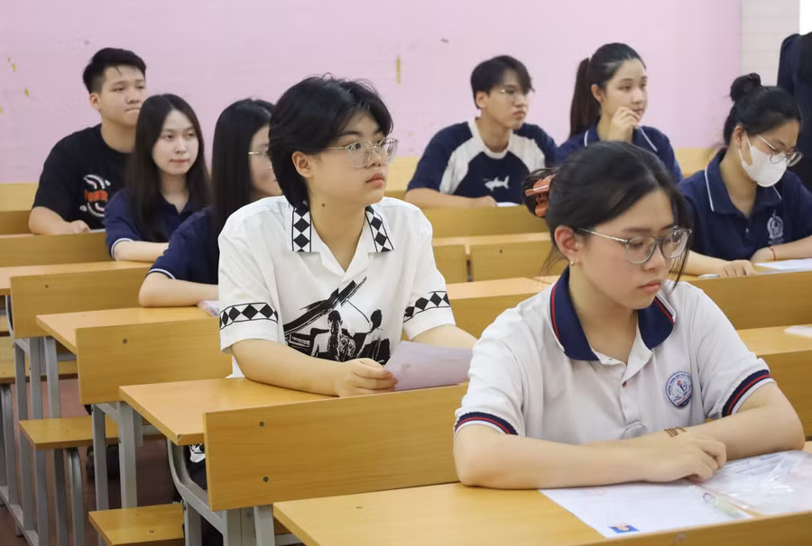 Thí sinh tham dự Kỳ thi tốt nghiệp THPT năm 2025 tại Phú Thọ. Ảnh: Trần Long