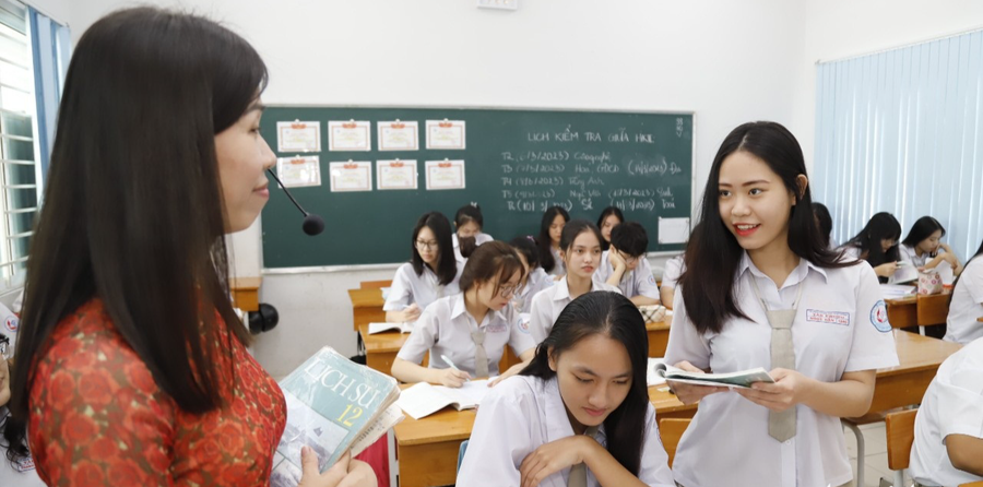 Một tiết học môn Sử của cô trò Trường THPT Tân Phong (TPHCM). Ảnh minh họa: INT