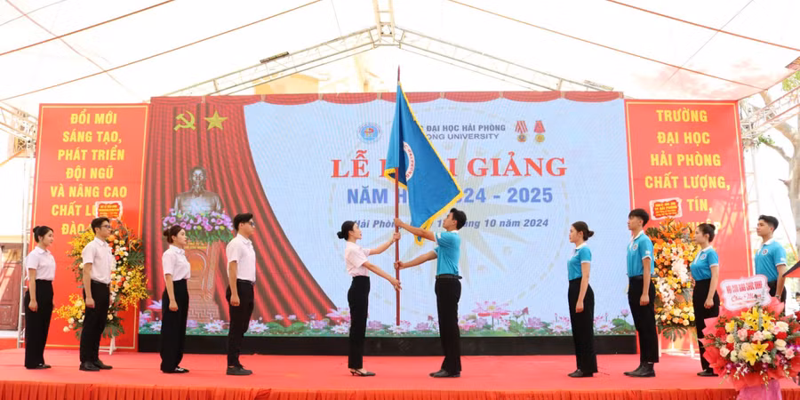 Trường Đại học Hải Phòng khai giảng năm học 2024 - 2025.