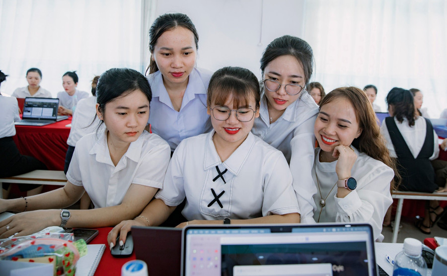 Giáo viên Trường Tiểu học, THCS và THPT Victory (Đắk Lắk) được bồi dưỡng nâng cao chuyên môn, nghiệp vụ. giao-duc-tu-thuc-1-5649.jpg