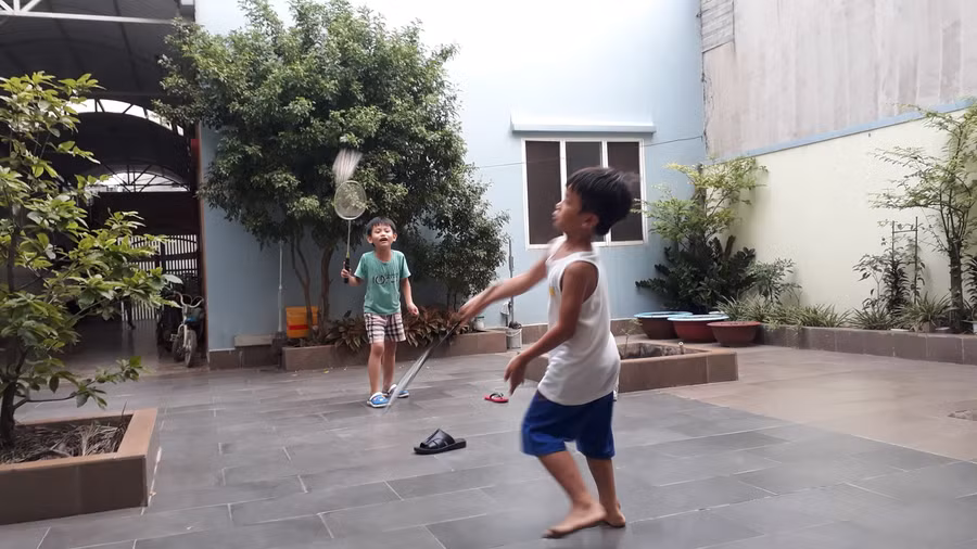 Một đứa trẻ sinh ra lành lặn, bình thường đã là món quà vô giá. Ảnh: NVCC