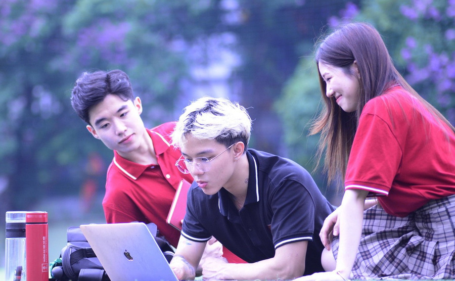 Sinh viên Trường Đại học Hà Nội. Ảnh: NTCC