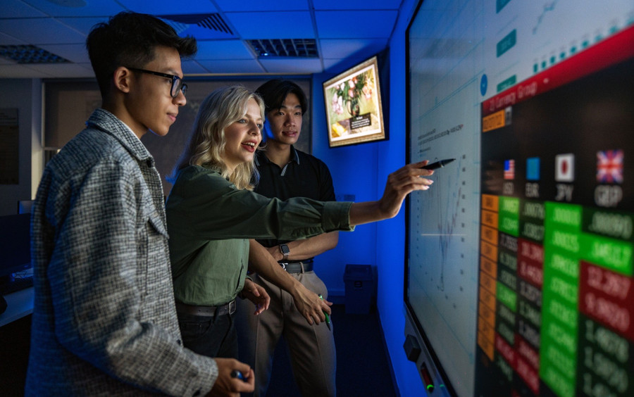 Cần chuẩn hóa quy định về đặt tên cơ sở giáo dục đại học và phân hiệu. Ảnh: ITN