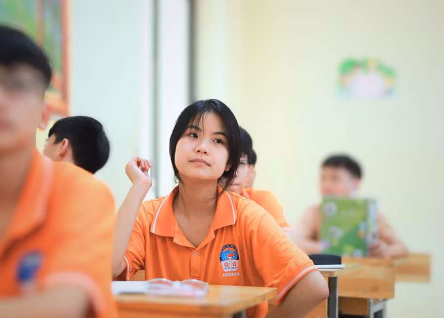 cho hoc sinh thcs nghi thu bay (1).jpg