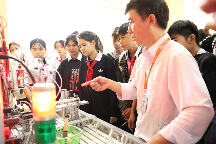 Ảnh minh họa INT.