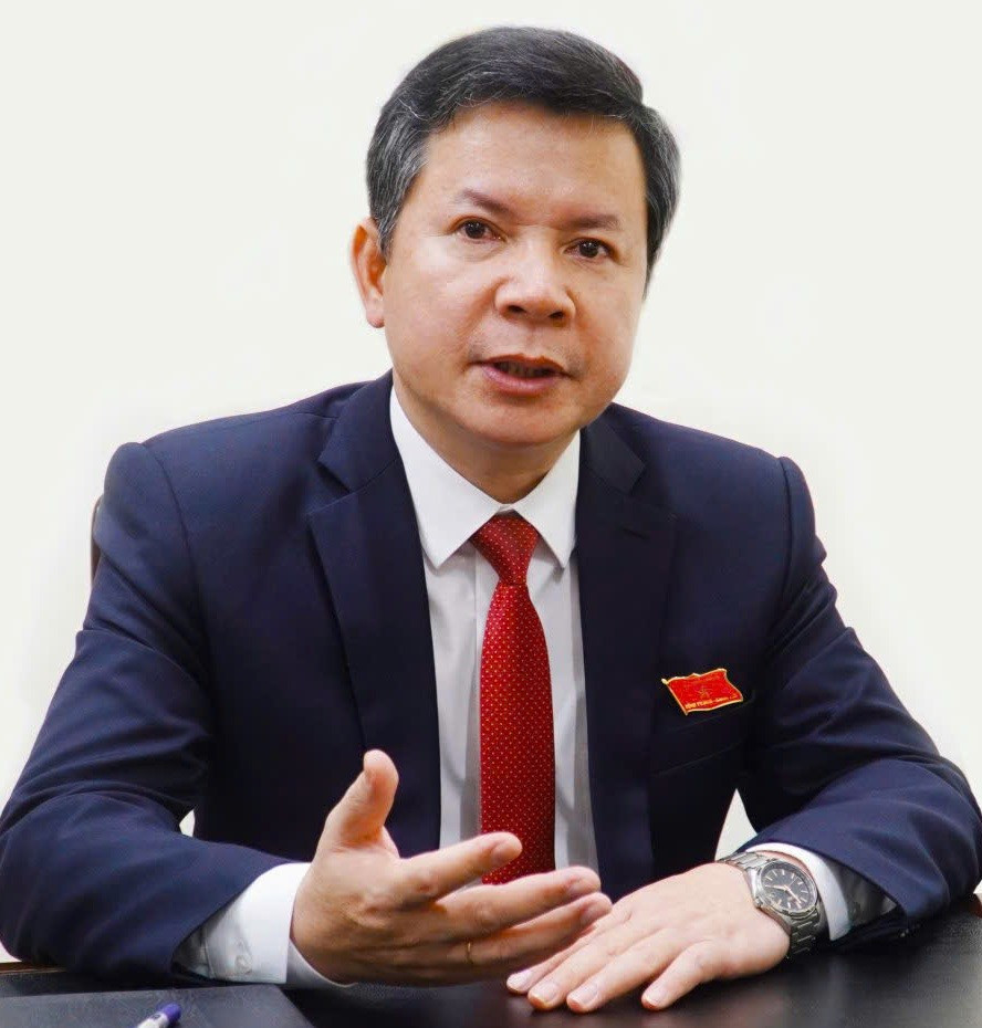 Ông Nguyễn Tân. co-hoi-moi-van-hoi-moi-cho-giao-duc-7.jpg