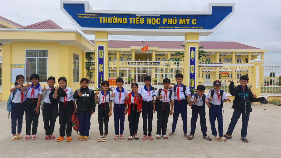 Trường Tiểu học Phú Mỹ C (huyện Mỹ Tú, Sóc Trăng) được đầu tư xây dựng khang trang. Ảnh: X.L